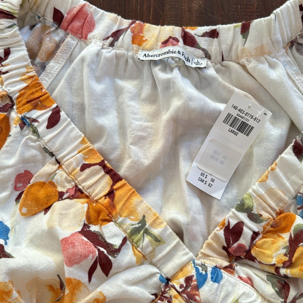 Abercrombie & Fitch Crop V neck top size Large - Picture 2 of 4